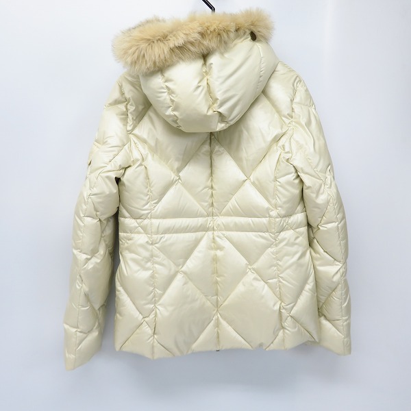 実際に弊社で買取させて頂いたBURBERRY LONDON/バーバリーロンドン フェザー混ダウンジャケット FS337-856-40/40の画像 1枚目