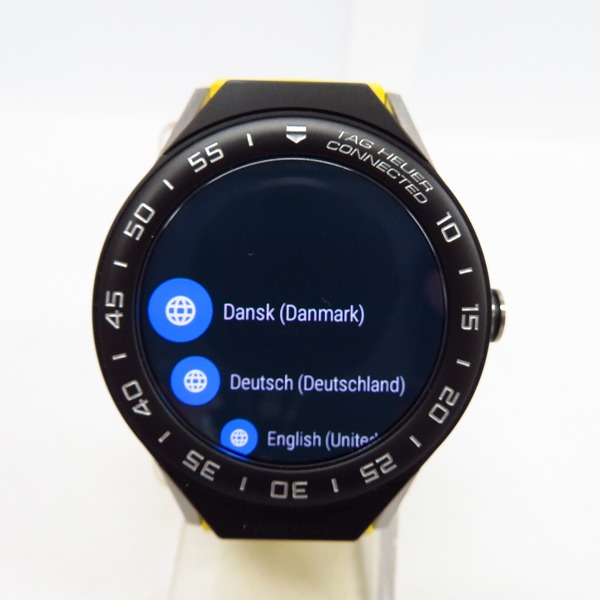 実際に弊社で買取させて頂いたTAG HEUER/タグホイヤー コネクテッド モジュラー イエローラバー スマートウォッチ