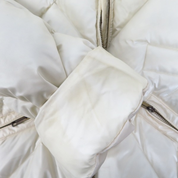 実際に弊社で買取させて頂いたBURBERRY LONDON/バーバリーロンドン フェザー混ダウンジャケット FS337-856-40/40の画像 6枚目