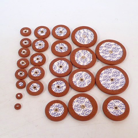 実際に弊社で買取させて頂いた【未使用】SELMER/セルマー PRO112PR ALTO SAX 25Pcs アルトサックス用 タンポ 