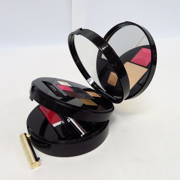 実際に弊社で買取させて頂いたGIVENCHY/ジバンシィ グラマーオンザゴー 3ステップメイクアップパレットの画像 1枚目