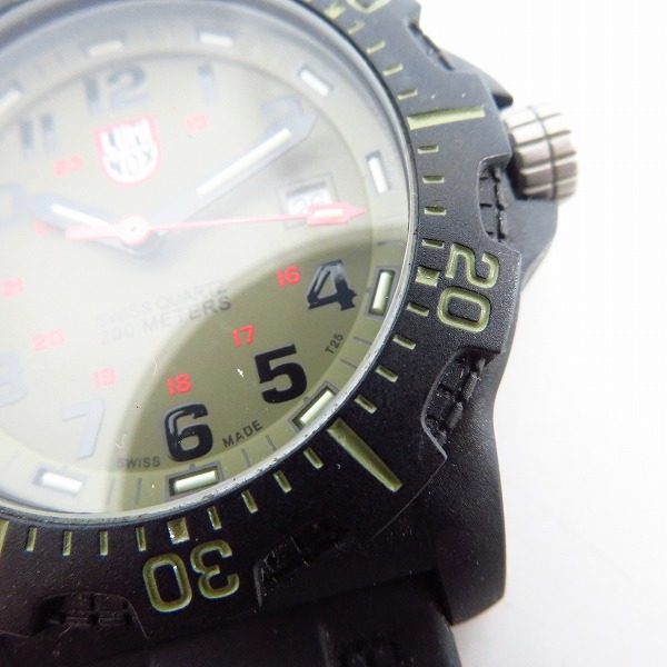 実際に弊社で買取させて頂いたLUMINOX/ルミノックス SERIES 8800 腕時計【動作未確認】の画像 4枚目