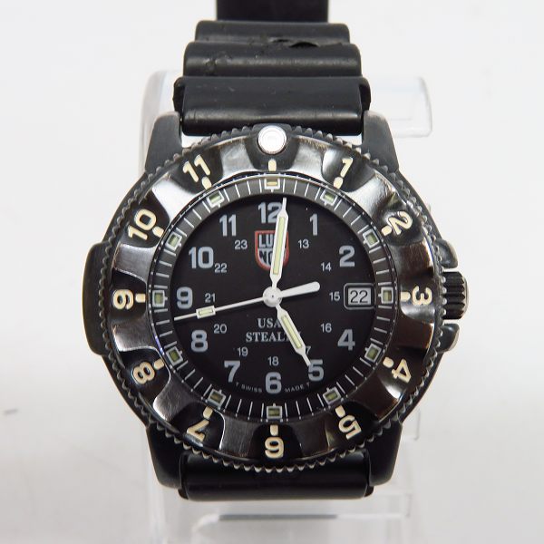 実際に弊社で買取させて頂いたLUMINOX/ルミノックス 3400 NIGHTHAWK ラバーバンド JET-BLACK F-117 