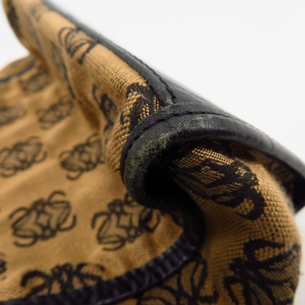 実際に弊社で買取させて頂いたLOEWE/ロエベ ロゴ総柄 キャンバス×レザー ハンドバッグ の画像 7枚目