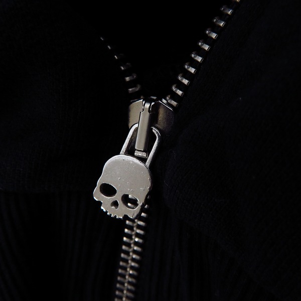 実際に弊社で買取させて頂いたHYDROGEN/ハイドロゲン スカルパッチ ジップアップ パーカー/フーディー Size：Sの画像 5枚目