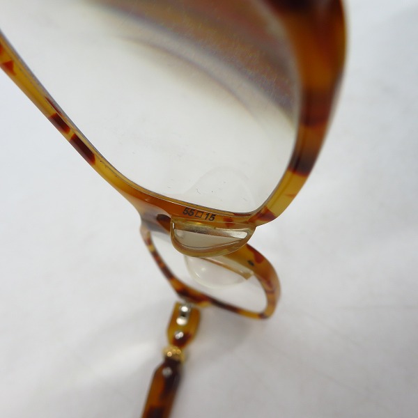 実際に弊社で買取させて頂いたCartier/カルティエ 眼鏡/メガネフレーム べっ甲柄/デミ柄 ケース付きの画像 6枚目