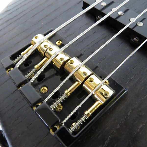 実際に弊社で買取させて頂いた★Bacchus/バッカス Handmade Series WOODLINE417 JAZZ BASSタイプ エレキベースの画像 4枚目