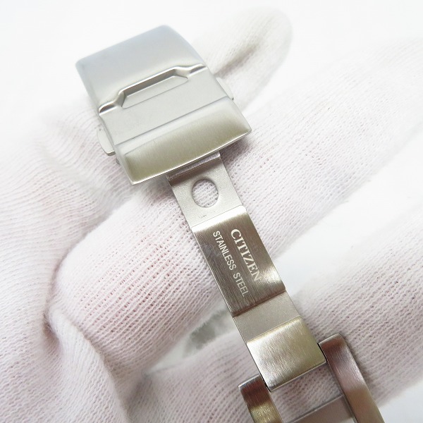 実際に弊社で買取させて頂いた【保証期間内】CITIZEN×PORTER/シチズン×ポーター エコドライブ GMT WORLD TIME/B877-R011774の画像 4枚目