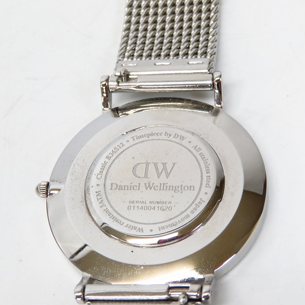 実際に弊社で買取させて頂いたDaniel Wellington/ダニエルウェリントン B36S12 腕時計 替えベルト2本セットの画像 3枚目