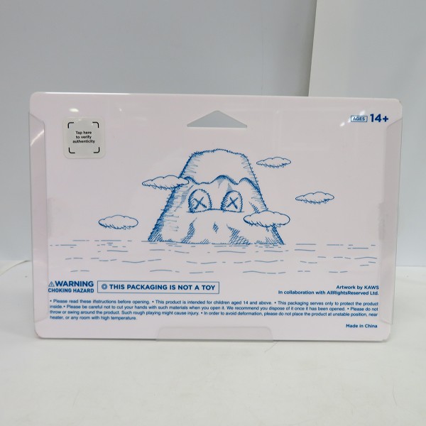 実際に弊社で買取させて頂いた【未開封】KAWS/カウズ HOLIDAY JAPAN 9.5 Vinyl Figures/ホリデージャパン ビニールフィギュアの画像 2枚目