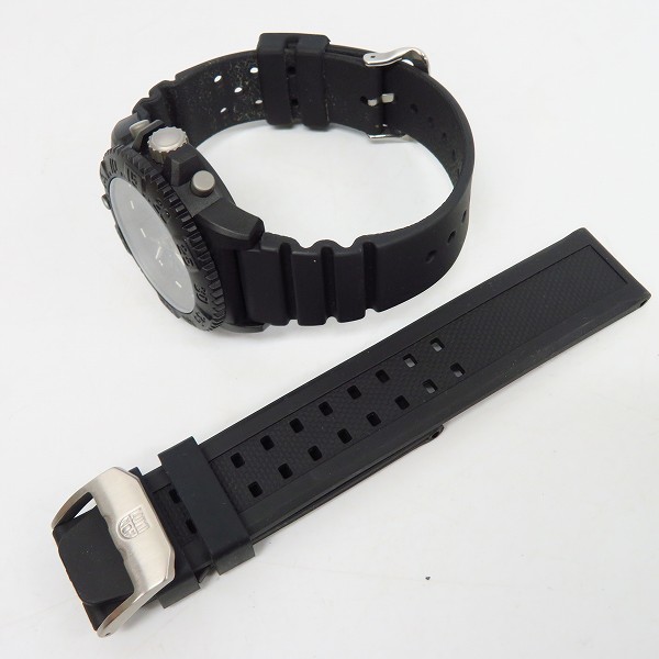 実際に弊社で買取させて頂いたLUMINOX/ルミノックス ネイビーシールズ カラーマーク クロノグラフ 腕時計/ウォッチ 3081.BO/3080シリーズ 純正ベルト付きの画像 6枚目