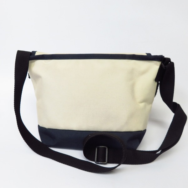 実際に弊社で買取させて頂いたManhattan Portage/マンハッタンポーテージ オルテガ柄 刺繍 ショルダーバッグの画像 1枚目