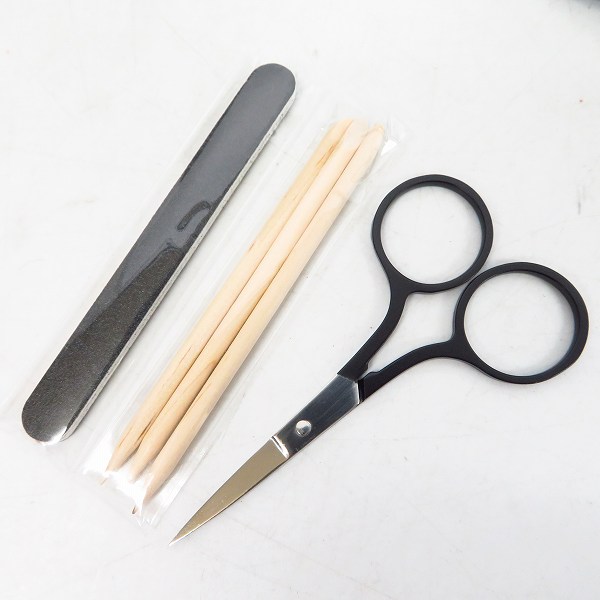 実際に弊社で買取させて頂いたCHANEL/シャネル ノベルティ ネイルケア キットの画像 2枚目