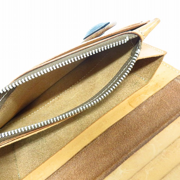 実際に弊社で買取させて頂いたFUNNY/ファニー カービングレザー コンチョ ロングウォレット/長財布 ウォレットチェーン付きの画像 4枚目