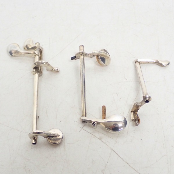 実際に弊社で買取させて頂いた【ジャンク/詳細不明】オーボエ用 キー/指掛 パーツ おまとめ9点の画像 1枚目