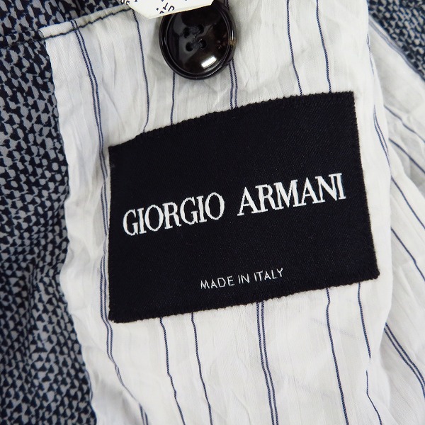 実際に弊社で買取させて頂いたGIORGIO ARMANI/ジョルジオアルマーニ フード収納式 コート/48の画像 2枚目