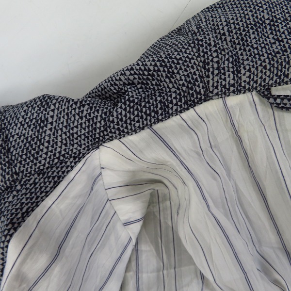 実際に弊社で買取させて頂いたGIORGIO ARMANI/ジョルジオアルマーニ フード収納式 コート/48の画像 6枚目