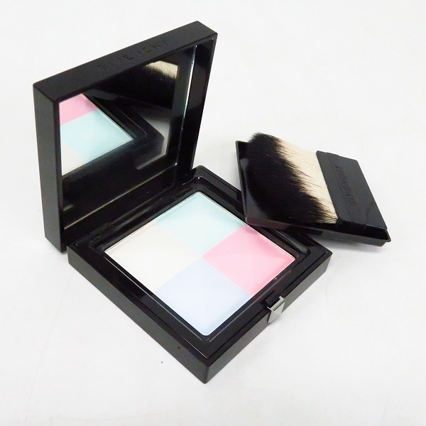 実際に弊社で買取させて頂いたGIVENCHY/ジバンシィ プリズム・ヴィザージュ フェイスパウダー