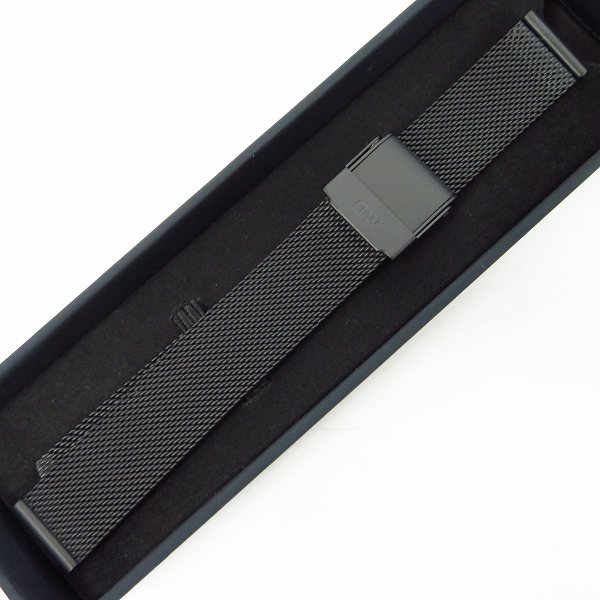 実際に弊社で買取させて頂いたDANIEL WELLINGTON/ダニエルウェリントン 腕時計 交換ベルト付き DW00100163の画像 5枚目