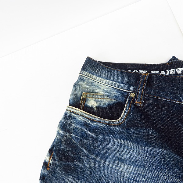 実際に弊社で買取させて頂いたARMANI JEANS/アルマーニジーンズ CULTURE イーグルメタル ポケット スカーフ ダメージ加工 デニムパンツ/ジーンズ/34の画像 6枚目