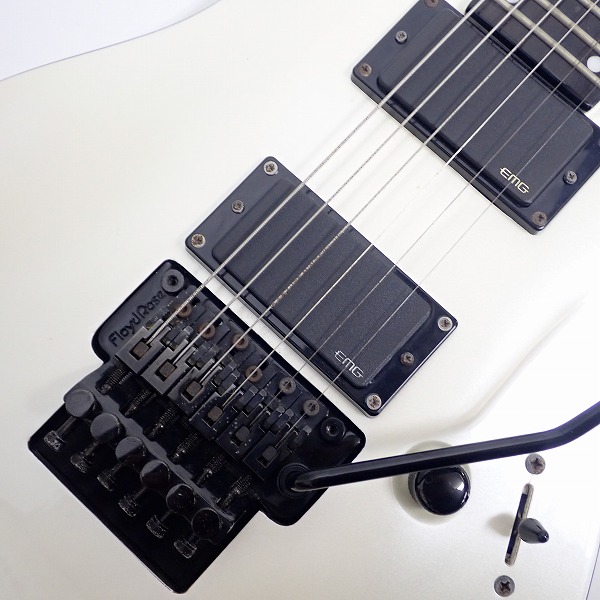 実際に弊社で買取させて頂いた★DEAN/ディーン Custom 550 Floyd ディンキータイプ エレキギター セミハードケース付きの画像 7枚目