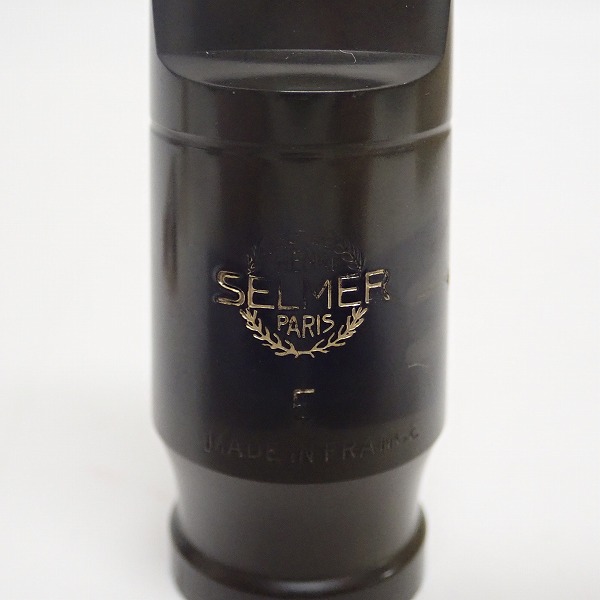 実際に弊社で買取させて頂いたSELMER/セルマー  アルトサックス用 スーパー セッション E マウスピース リガチャー/キャップ付きの画像 1枚目