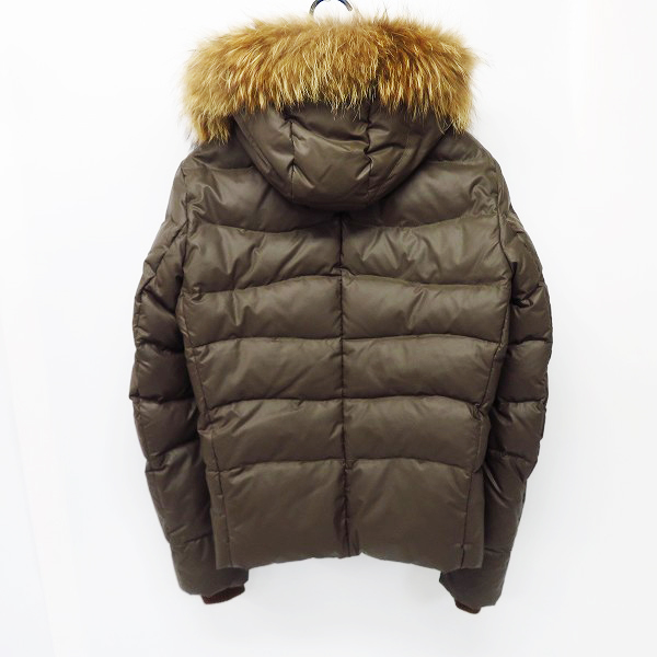 実際に弊社で買取させて頂いたFACTOTUM/ファクトタム ダウンジャケット ラクーンファー 0126612/48の画像 1枚目