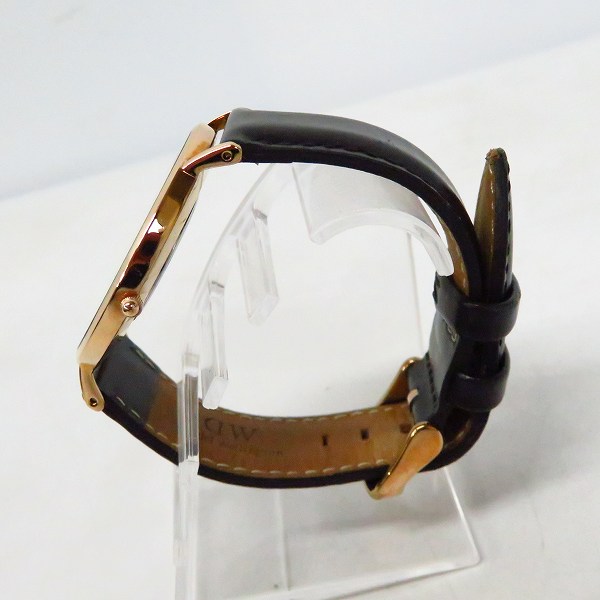 実際に弊社で買取させて頂いたDaniel Wellington/ダニエルウェリントン クラシック クォーツ腕時計 B40RSIの画像 1枚目
