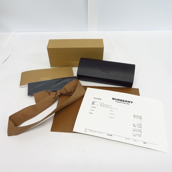 実際に弊社で買取させて頂いたBURBERRY/バーバリー ロゴレンズ Ｄフレーム サングラス BE4291の画像 9枚目