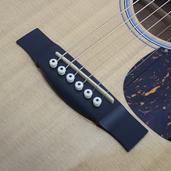 実際に弊社で買取させて頂いた★Martin/マーティン DCPA4 エレアコ/アコースティックギター ハードケース付きの画像 5枚目