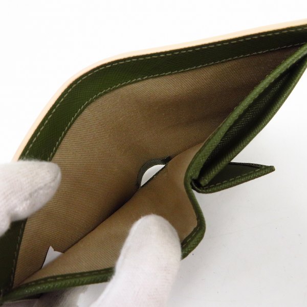 実際に弊社で買取させて頂いたMARNI/マルニ VANITOSI レザー 3トーン 2つ折り財布/ウォレットの画像 5枚目