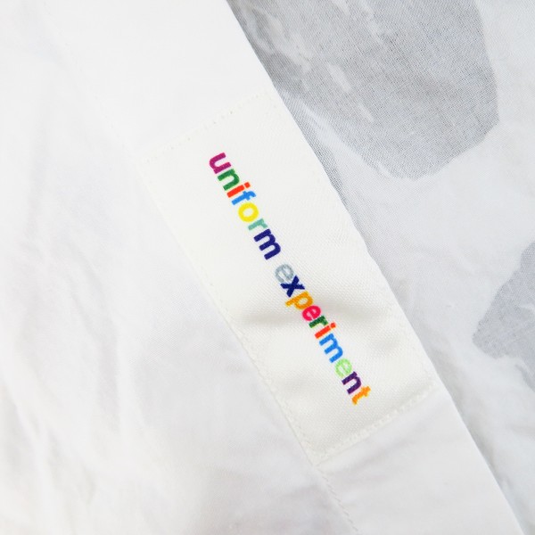 実際に弊社で買取させて頂いたuniform experiment/ユニフォームエクスペリメント 19SS GRAFFITI REGULAR COLLAR SHIRT UE-190008/2の画像 4枚目