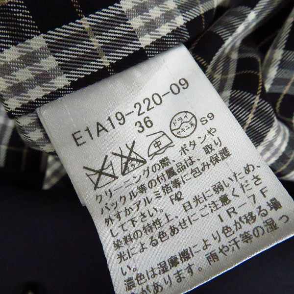 実際に弊社で買取させて頂いたBURBERRY BLUE LABEL/バーバリーブルーレーベル トレンチコート 裏地チェック/E1A19-220-09/36 の画像 3枚目