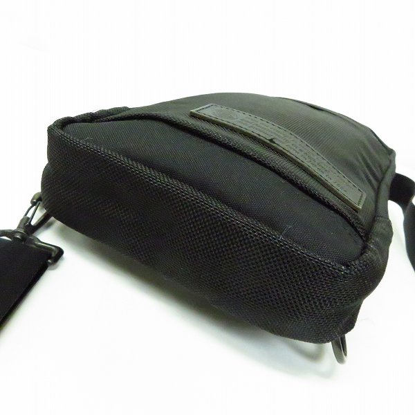 実際に弊社で買取させて頂いたmaster-piece/マスターピース ワンショルダーバッグ/ボディーバッグ ブラックの画像 2枚目