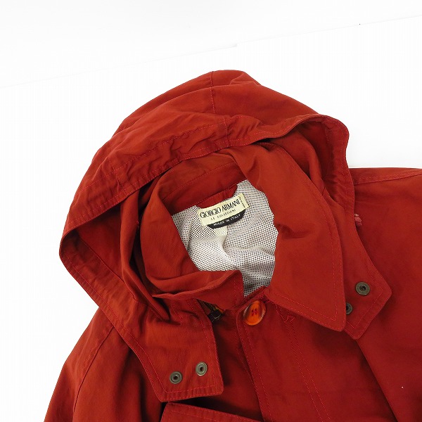 実際に弊社で買取させて頂いたGIORGIO ARMANI/ジョルジオアルマーニ フード付き ナイロンジャケット Size：52の画像 4枚目