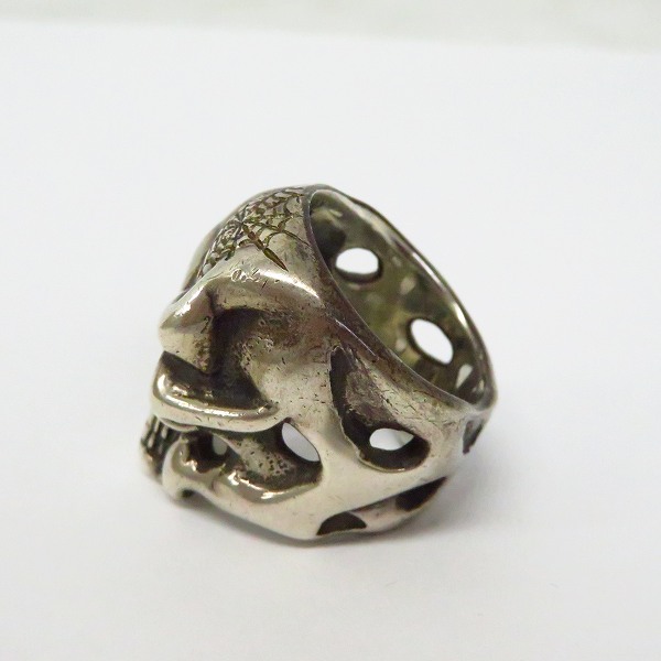 実際に弊社で買取させて頂いた【ギャラ/カスタム】トラヴィスワーカー オリジナルスカルリング 18K ゴールドトゥース 100個限定/シリアル入 RGS001-Y 17-18号の画像 2枚目