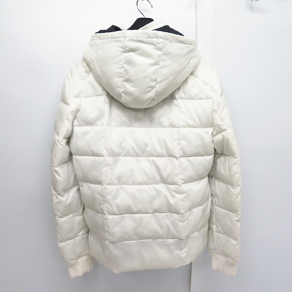 実際に弊社で買取させて頂いたAJ ARMANI JEANS/アルマーニジーンズ フード付き フルジップ 中綿ジャケット US Lの画像 1枚目