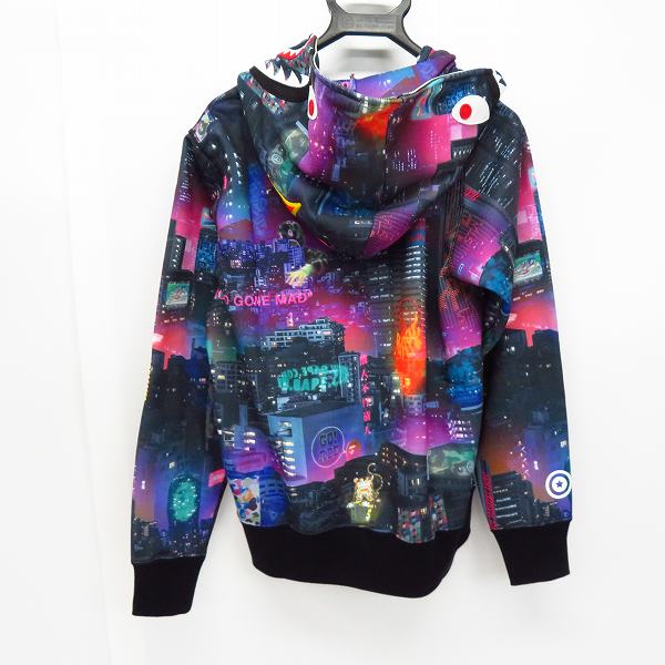 限定　正規品 A BATHING APE ナイトライト シャークパーカー 1ST SHARK FULL ZIP HOODIE（パーカー）｜A BATHING APE（アベイシング