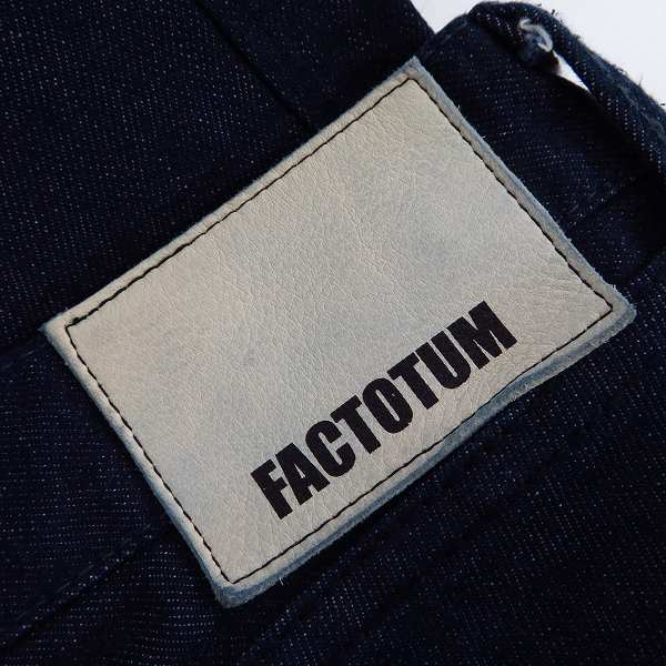 実際に弊社で買取させて頂いたFACTOTUM/ファクトタム NEWカラー スリム リジットデニムパンツ/ジーンズ 01041727 Size：31の画像 2枚目