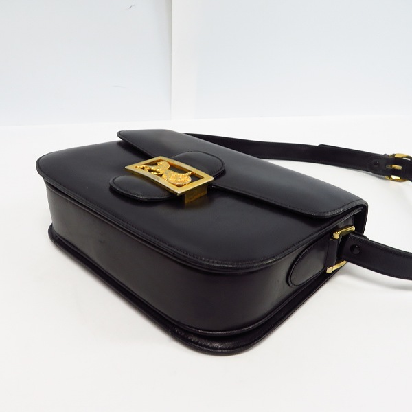 実際に弊社で買取させて頂いたCELINE/セリーヌ レザー ショルダーバッグ 馬車 ゴールド金具 の画像 3枚目