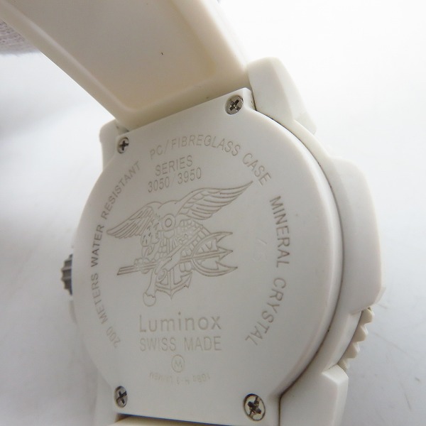 実際に弊社で買取させて頂いたLUMINOX/ルミノックス ネイビーシールズ 腕時計 SERIES 3050/3950の画像 3枚目