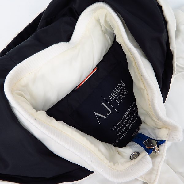 実際に弊社で買取させて頂いたAJ ARMANI JEANS/アルマーニジーンズ フード付き フルジップ 中綿ジャケット US Lの画像 7枚目