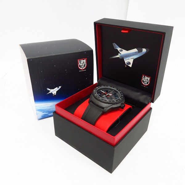 実際に弊社で買取させて頂いたLUMINOX/ルミノックス  SXC PC CARBON GMT 5020 SERIES クォーツ/ウォッチ/腕時計 Ref. 5021 GN XSの画像 7枚目