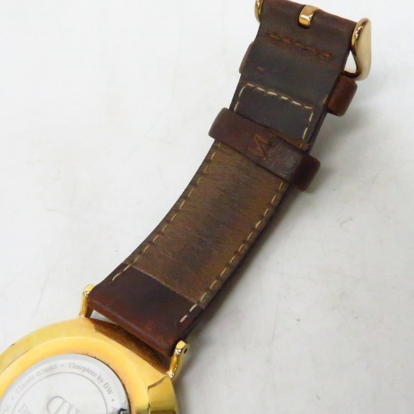 実際に弊社で買取させて頂いたDaniel Wellington/ダニエルウェリントン レザーベルト クォーツ/腕時計/ウォッチ B36R8の画像 4枚目