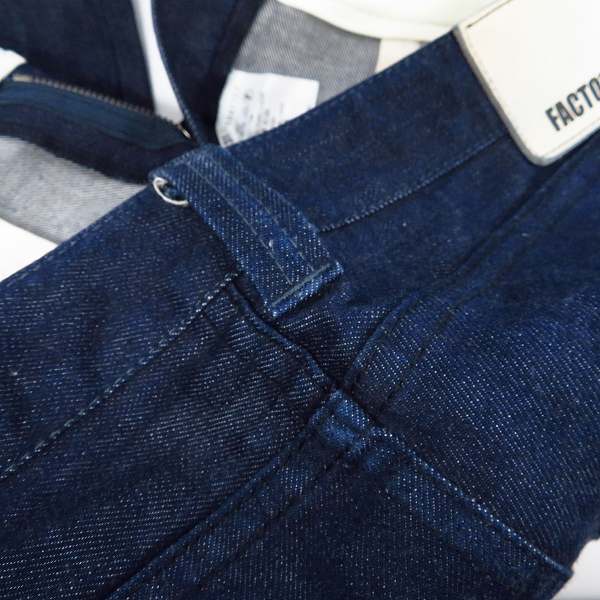 実際に弊社で買取させて頂いたFACTOTUM/ファクトタム NEWカラー スリム リジットデニムパンツ/ジーンズ 01041727 Size：31の画像 8枚目
