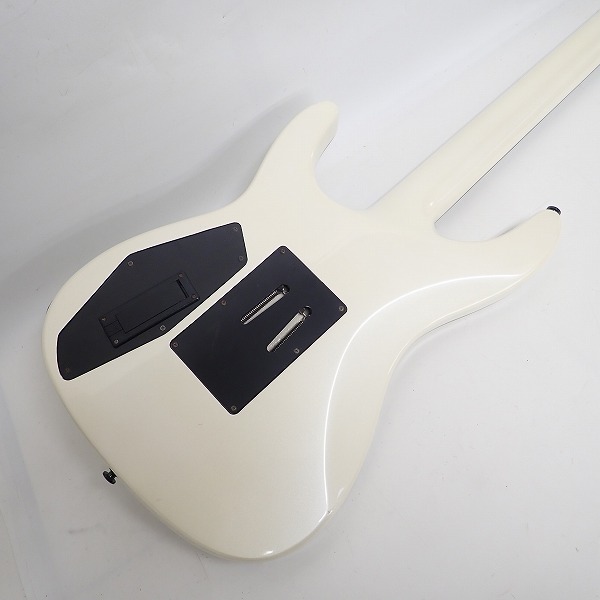 実際に弊社で買取させて頂いた★DEAN/ディーン Custom 550 Floyd ディンキータイプ エレキギター セミハードケース付きの画像 4枚目