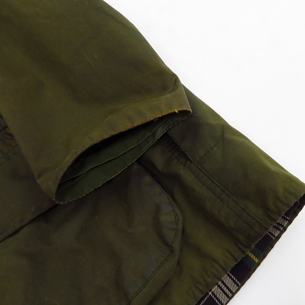実際に弊社で買取させて頂いたBARBOUR/バブアー BEAUFORT/ビューフォート オイルドジャケット/C42の画像 9枚目
