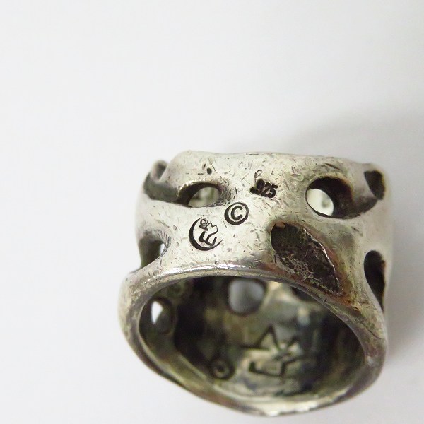 実際に弊社で買取させて頂いた【ギャラ/カスタム】トラヴィスワーカー オリジナルスカルリング 18K ゴールドトゥース 100個限定/シリアル入 RGS001-Y 17-18号の画像 8枚目