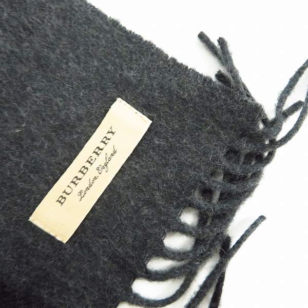 実際に弊社で買取させて頂いたBURBERRY/バーバリー チェック柄マフラー ブラック×グレーの画像 1枚目