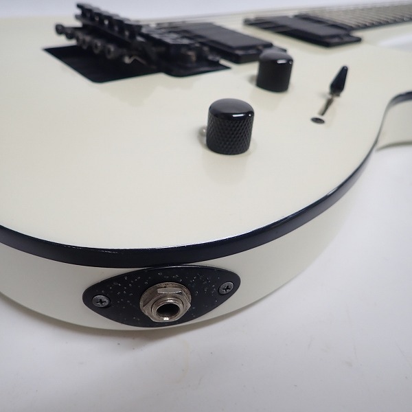 実際に弊社で買取させて頂いた★DEAN/ディーン Custom 550 Floyd ディンキータイプ エレキギター セミハードケース付きの画像 6枚目